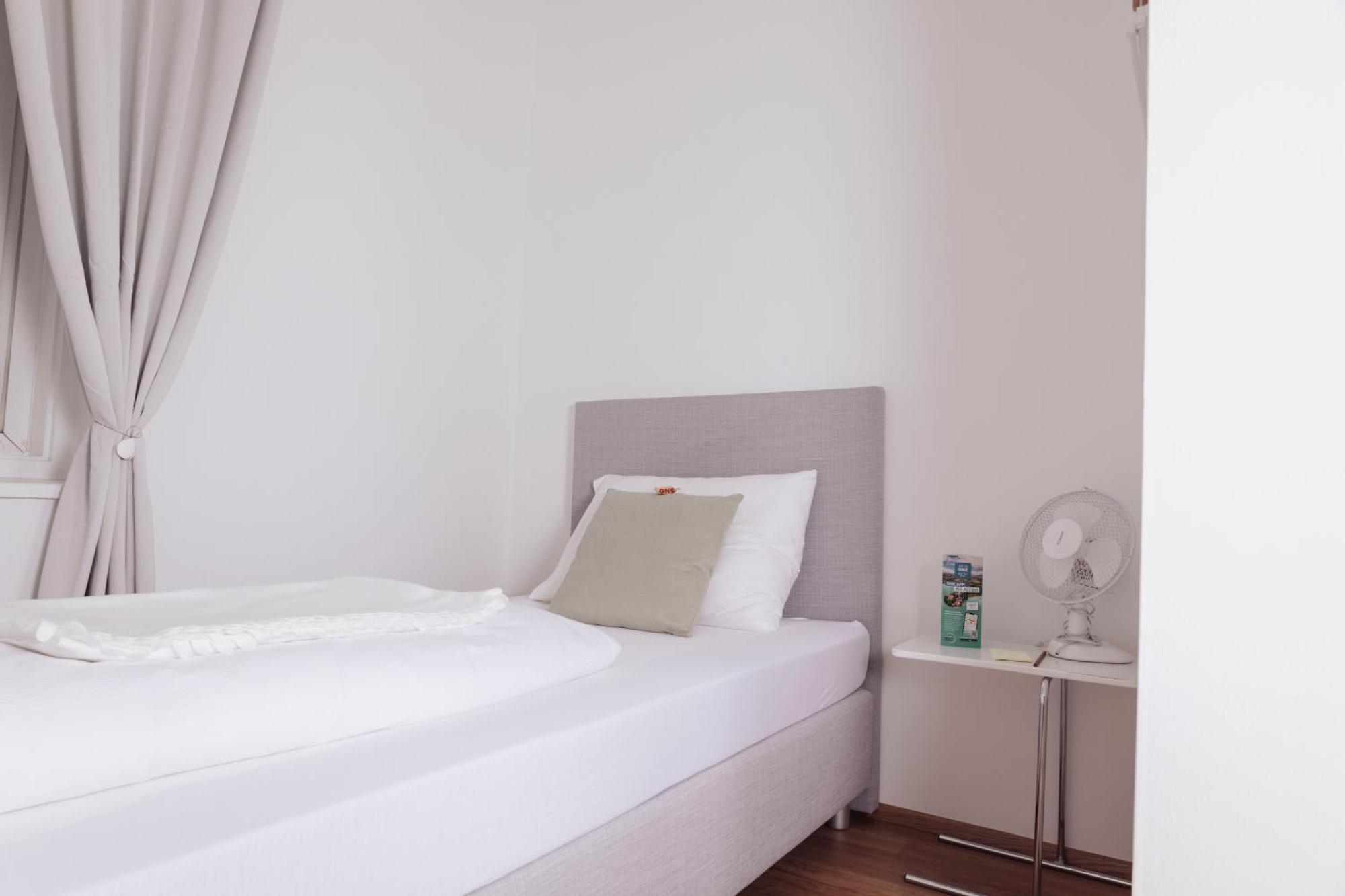 Cityhotel Am Domplatz Self-Checkin 클라겐푸르트 외부 사진