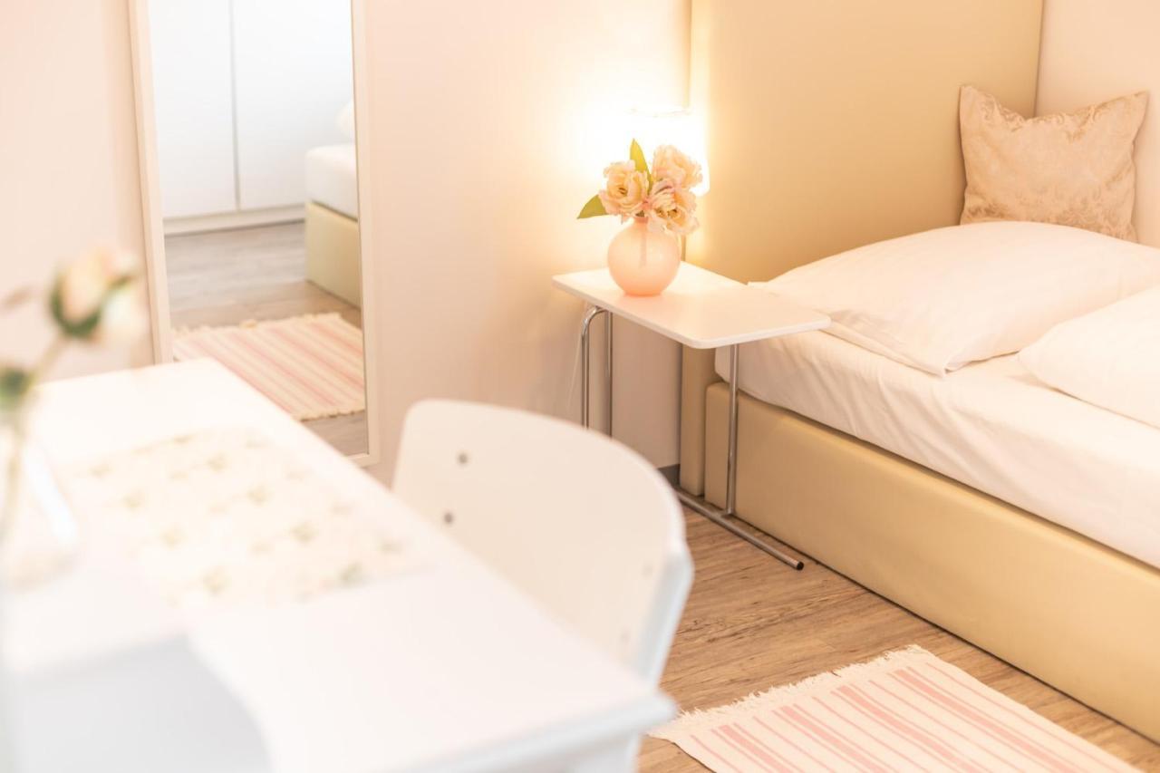 Cityhotel Am Domplatz Self-Checkin 클라겐푸르트 외부 사진